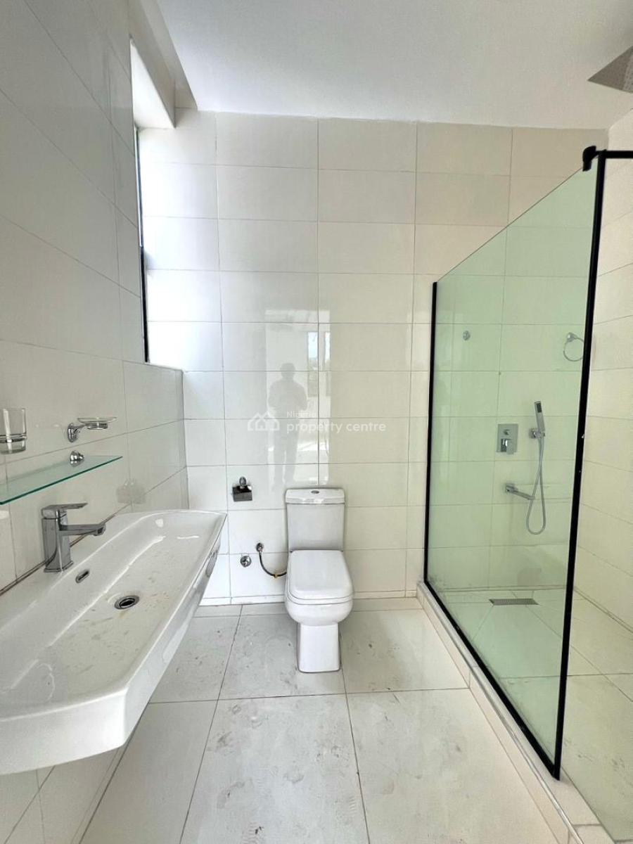 Spacious 2 Bedroom Apartment, Oniru, Victoria Island (vi), Lagos, Flat / Apartment for Sale