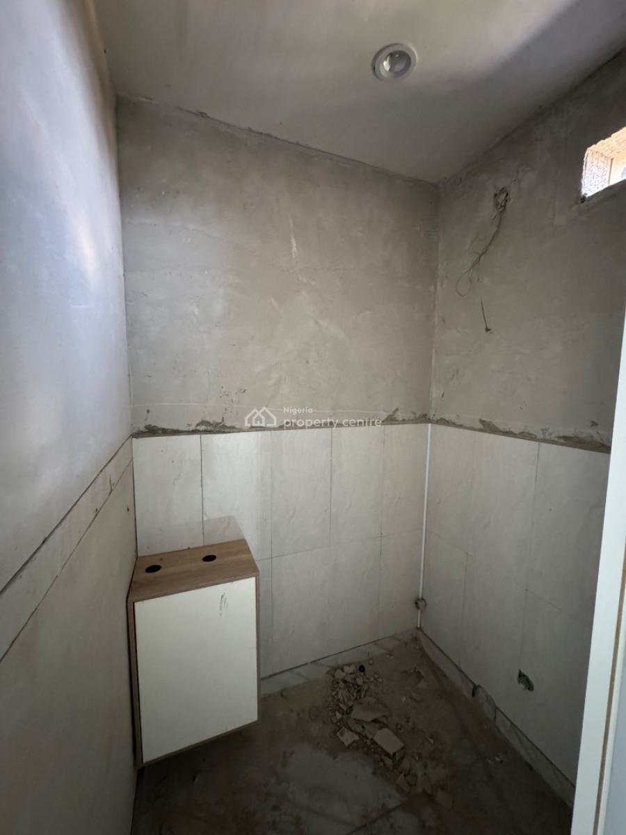 2-floored Office Space for in Sangotedo  Facing Lekki-epe Expyway, Sangotedo Ajah, Sangotedo, Ajah, Lagos, Plaza / Complex / Mall for Rent