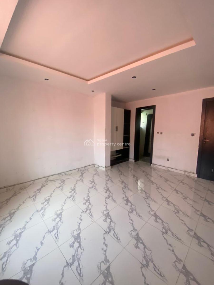 Stunning 2 Bedroom Apartment in a Serene Environment, Lekki Phase 1, Lekki, Lagos, Flat / Apartment for Sale