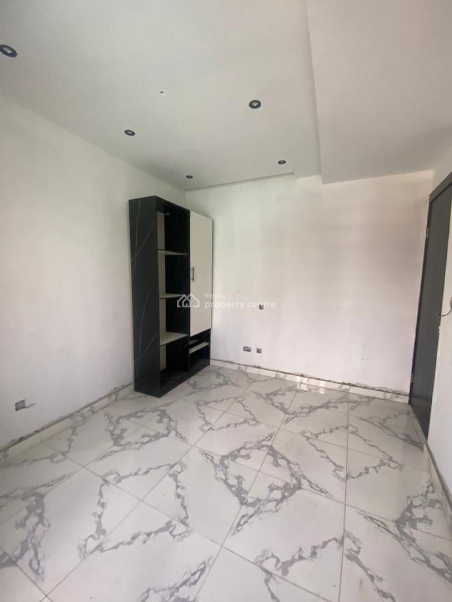 Stunning 2 Bedroom Apartment in a Serene Environment, Lekki Phase 1, Lekki, Lagos, Flat / Apartment for Sale