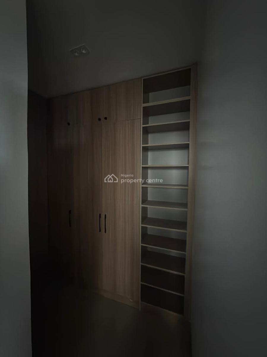 Amazing 5 Bedroom Duplex with a Bq in a Secured Vicinity, Lekki Phase 1, Lekki, Lagos, House for Sale