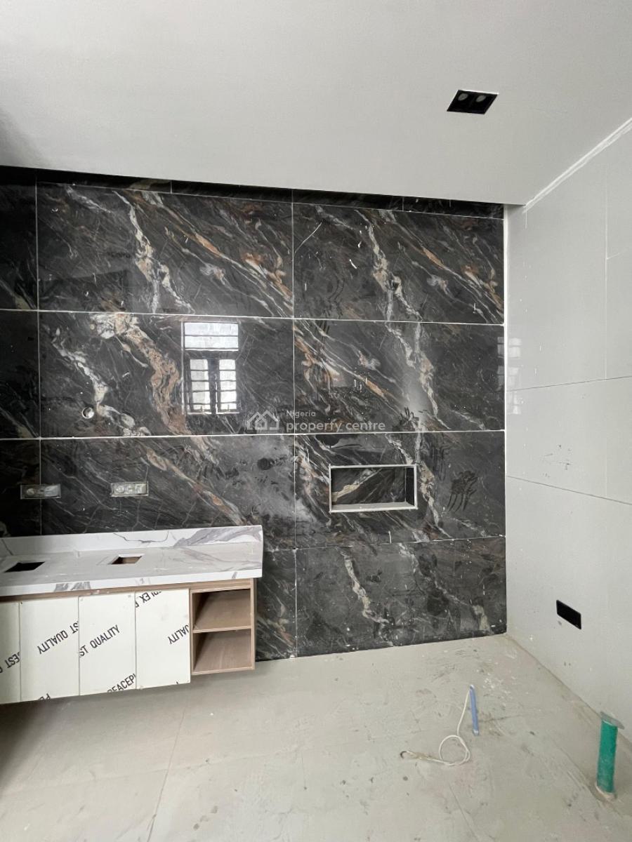 Beautiful 5 Bedroom Duplex with a Bq,cinema in a Very Secured Estate, Lekki Phase 1, Lekki, Lagos, House for Sale