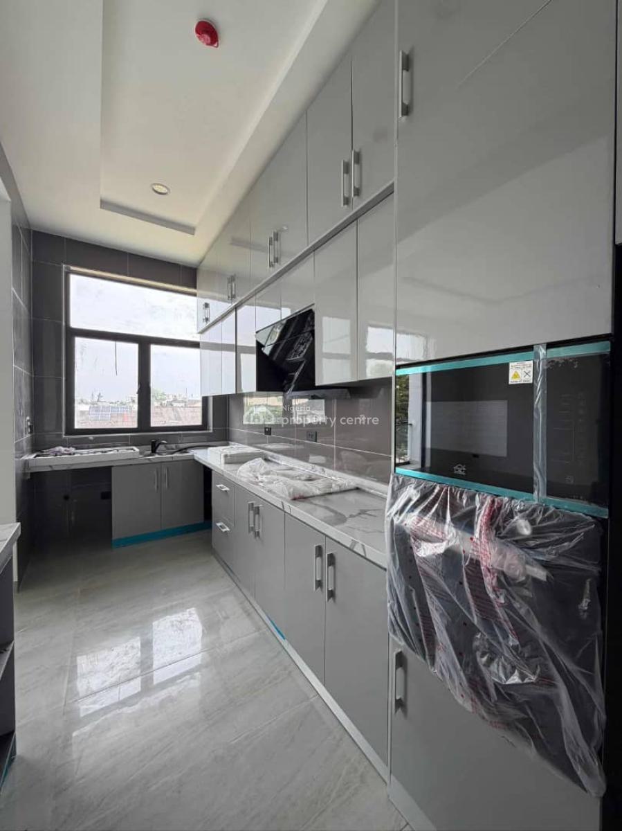 Luxury Serviced 2 Bedroom Apartment with Swimming Pool., Lekki Phase 1, Lekki, Lagos, Flat / Apartment for Rent