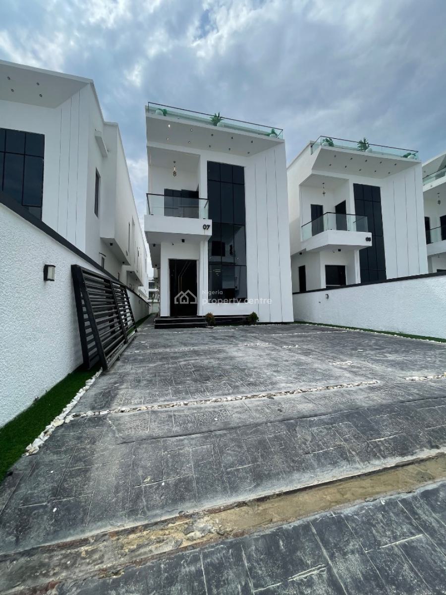 Beautiful Contemporary 5 Bedroom Detached Duplex + Bq & Pool for Grab, in a Well Secured Estate, Chevron, Lekki, Lagos, Detached Duplex for Sale