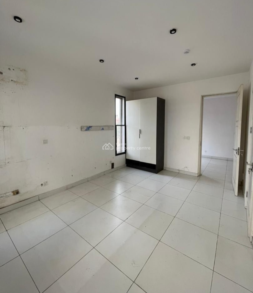 Well Maintained 4 Bedroom Maisonette with a Bq, Ologolo Lekki, Ologolo, Lekki, Lagos, House for Rent