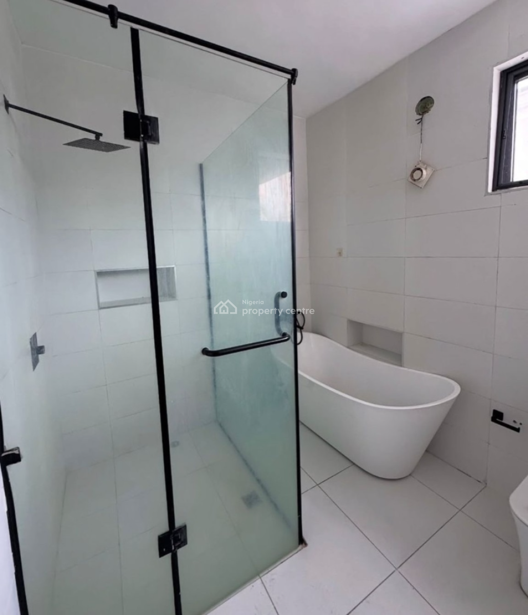 Well Maintained 4 Bedroom Maisonette with a Bq, Ologolo Lekki, Ologolo, Lekki, Lagos, House for Rent