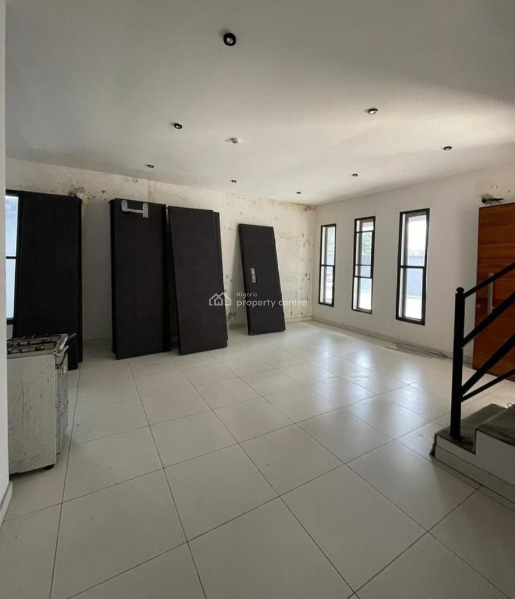 Well Maintained 4 Bedroom Maisonette with a Bq, Ologolo Lekki, Ologolo, Lekki, Lagos, House for Rent