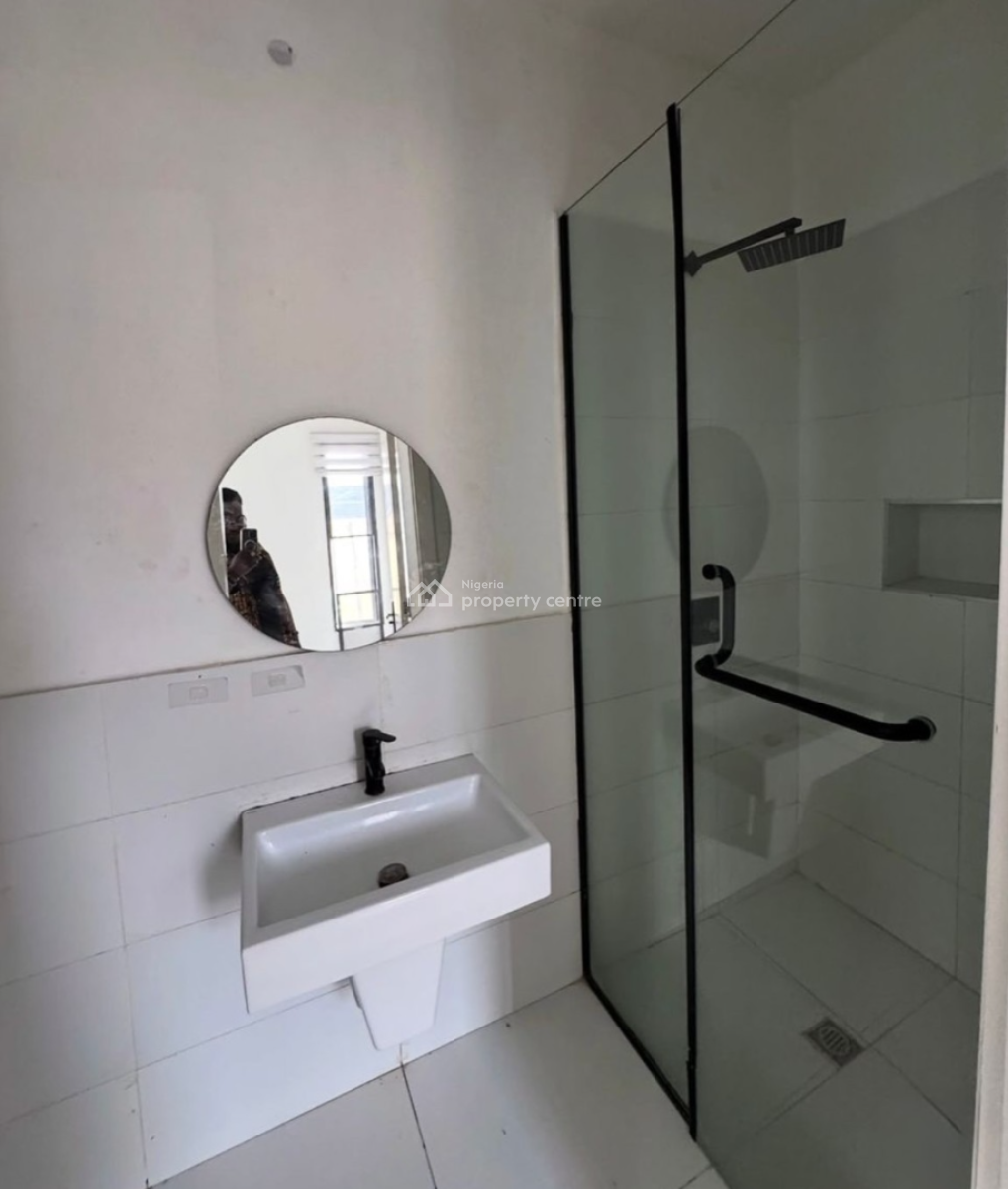 Well Maintained 4 Bedroom Maisonette with a Bq, Ologolo Lekki, Ologolo, Lekki, Lagos, House for Rent