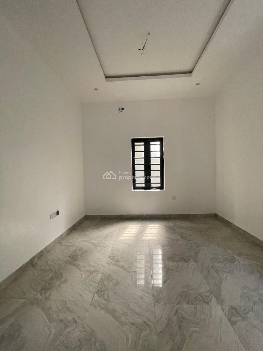 Exquisite 1bedroom Apartment in a Well Secured Environment., Ologolo, Lekki, Lagos, Flat / Apartment for Sale