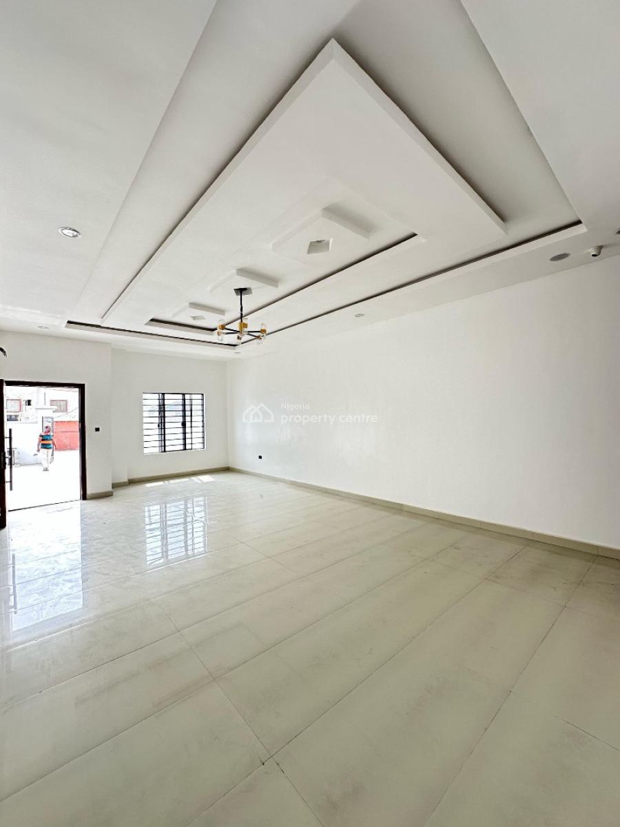 Spacious 4 Bedroom Semidetached Duplex with Bq., Ologolo, Lekki, Lagos, Semi-detached Duplex for Sale