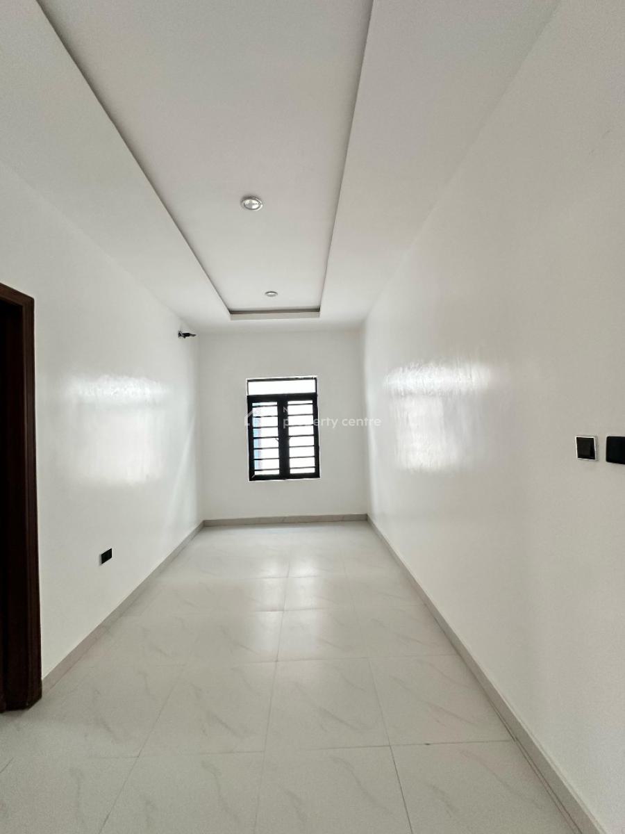 Spacious 4 Bedroom Semidetached Duplex with Bq., Ologolo, Lekki, Lagos, Semi-detached Duplex for Sale