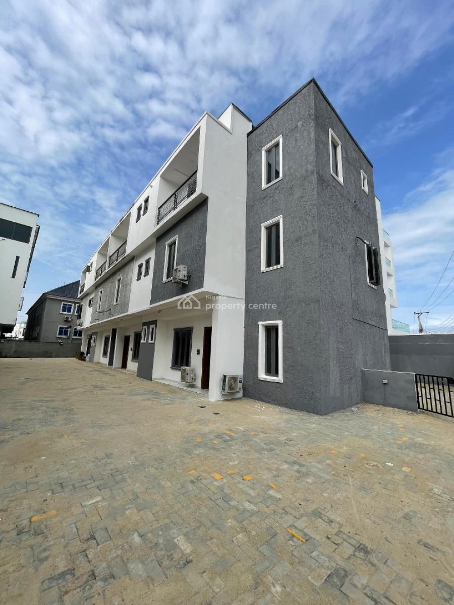 Well Finished 5 Bedroom Terraced Duplex with Bq, Ologolo, Lekki, Lagos, Terraced Duplex for Sale