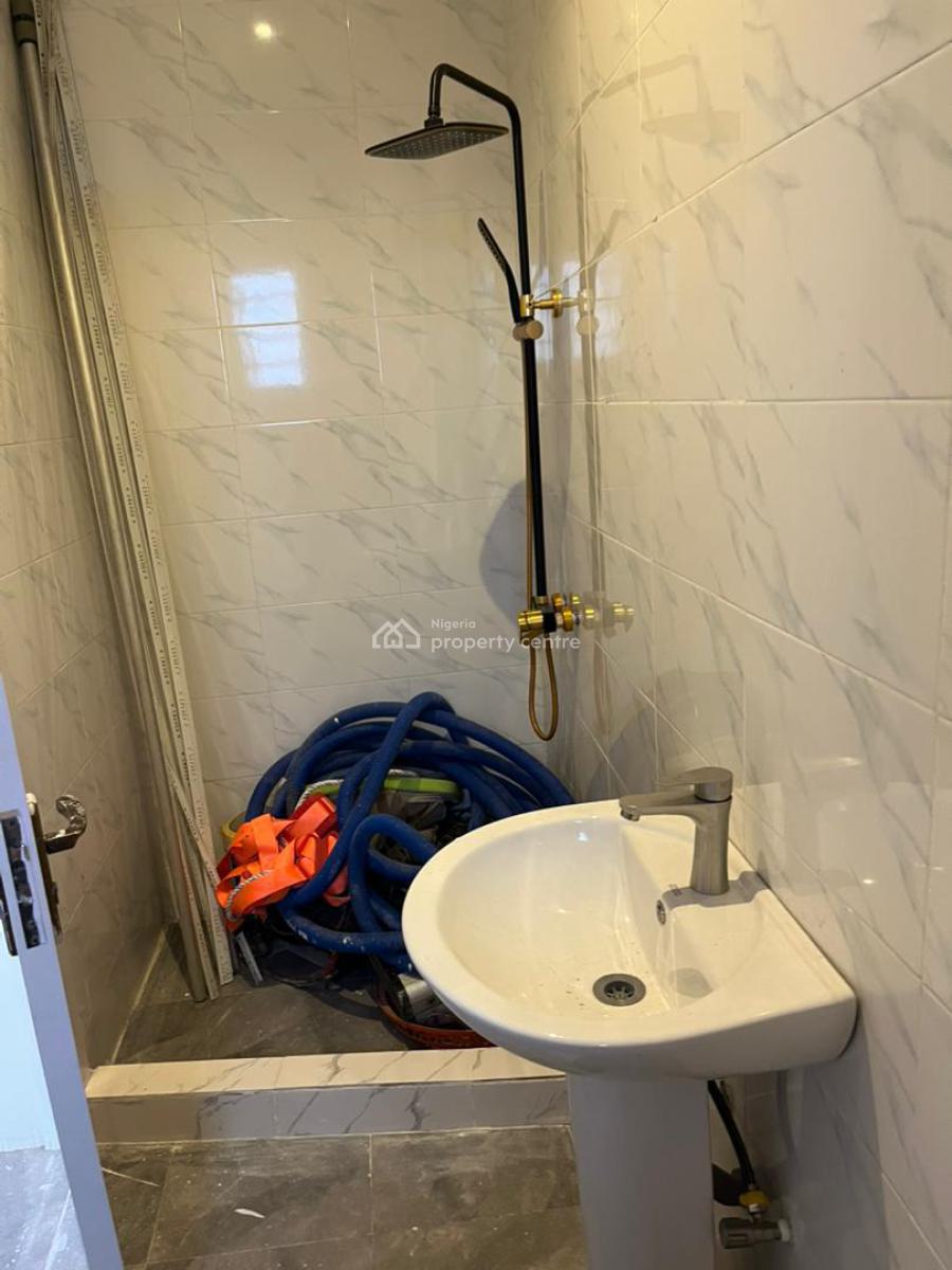 Exquisite 2 Bedroom Apartment, Chevron, Lekki Phase 2, Lekki, Lagos, Flat / Apartment for Rent