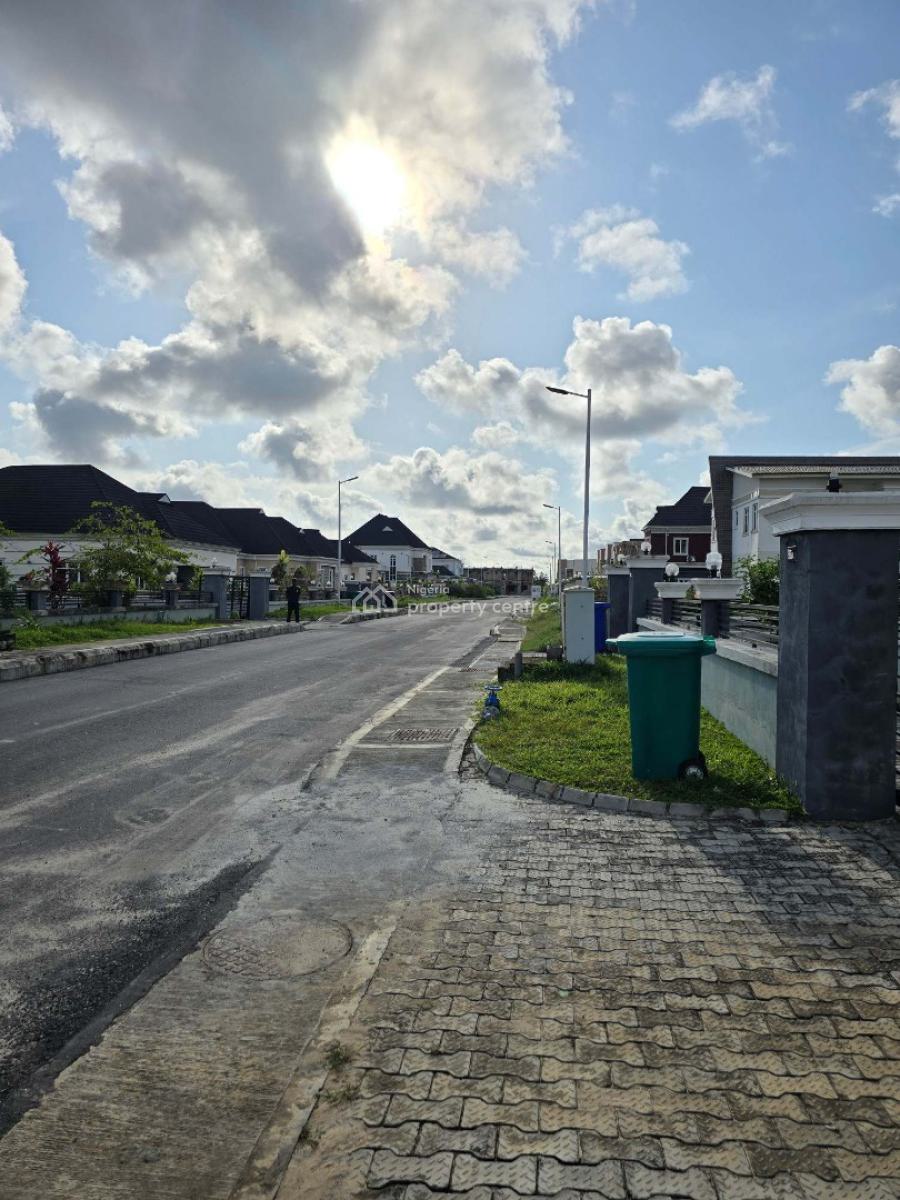 4bedroom Semi Detached in a Serene Neighborhood, Amen Estate Phase 2 Eleko, Ibeju Lekki, Lagos, Semi-detached Duplex for Sale