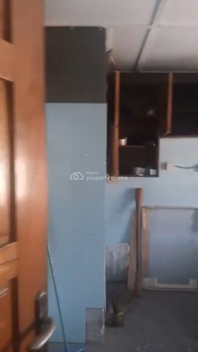 Verry Accessible 4bedroom Apartment in Lsdpc Estate Good Light, Alapere Housing Estate Lsdpc, Alapere, Ketu, Lagos, Flat / Apartment for Sale