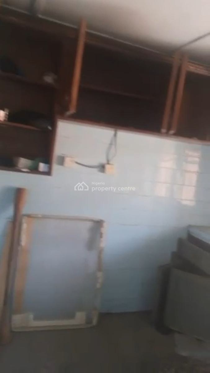 Verry Accessible 4bedroom Apartment in Lsdpc Estate Good Light, Alapere Housing Estate Lsdpc, Alapere, Ketu, Lagos, Flat / Apartment for Sale