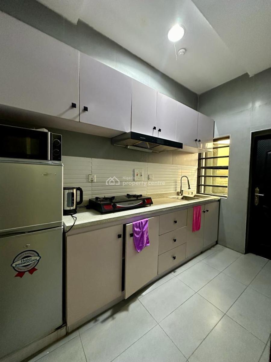 2 Bedroom Apartment, Surulere, Lagos, Flat / Apartment Short Let