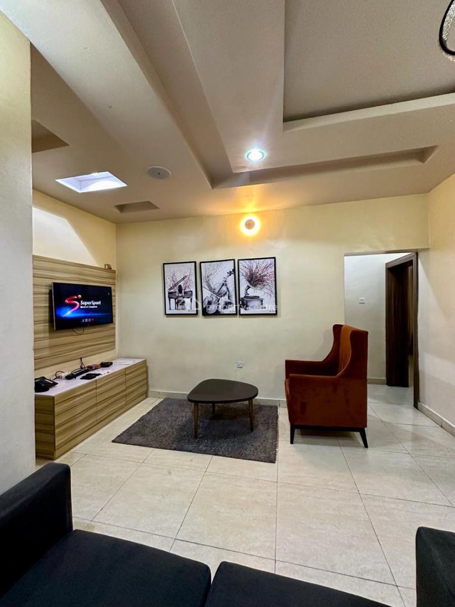 2 Bedroom Apartment, Surulere, Lagos, Flat / Apartment Short Let