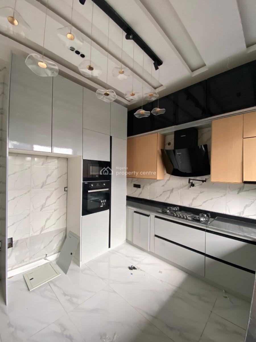 Lovely 4 Bedroom Terrace Duplex with Bq, Pool & Gym, Lekki Phase 1, Lekki, Lagos, Terraced Duplex for Sale