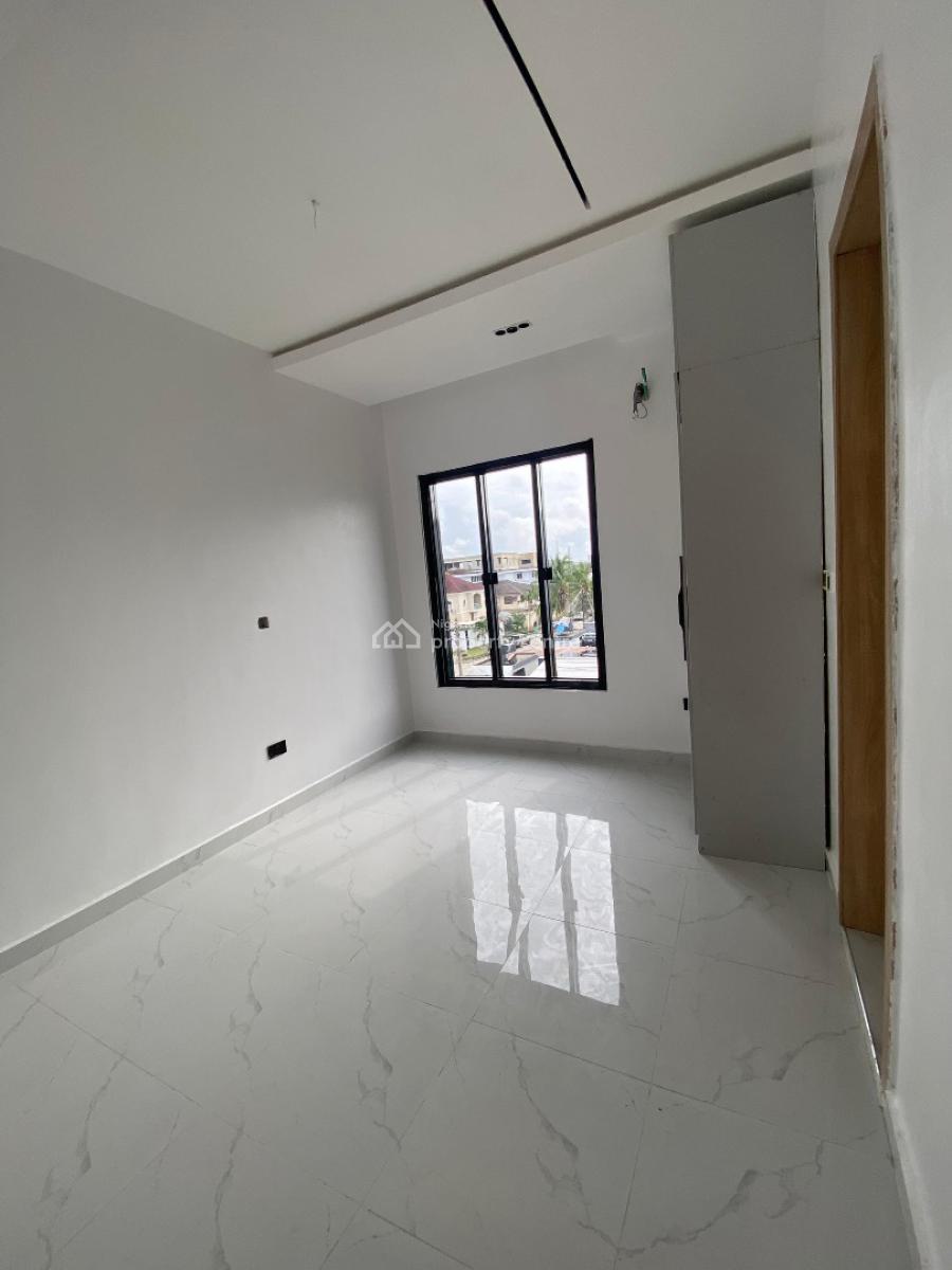 Lovely 4 Bedroom Terrace Duplex with Bq, Pool & Gym, Lekki Phase 1, Lekki, Lagos, Terraced Duplex for Sale