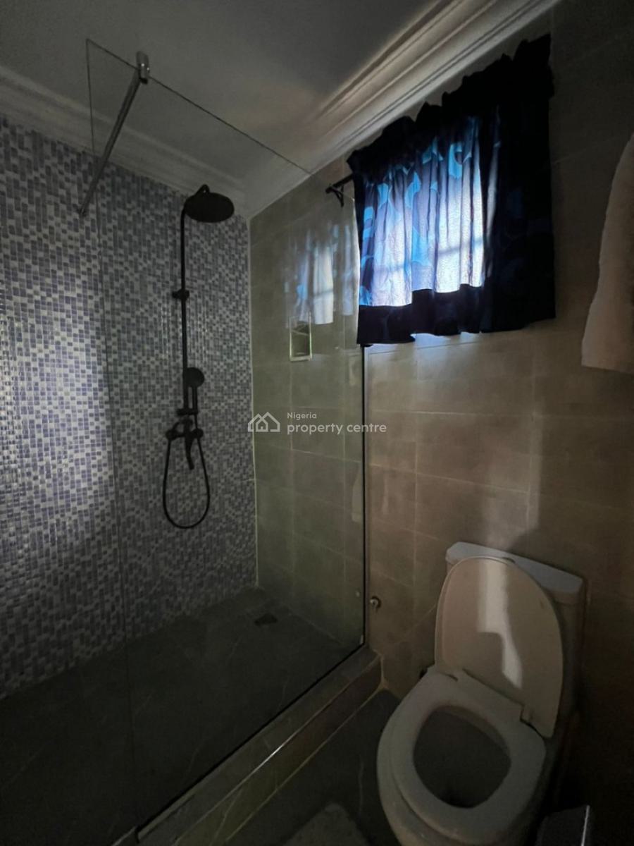 13 Rooms Bungalow Guest House with Spacious Compound, Victoria Island (vi), Lagos, Hotel / Guest House for Rent