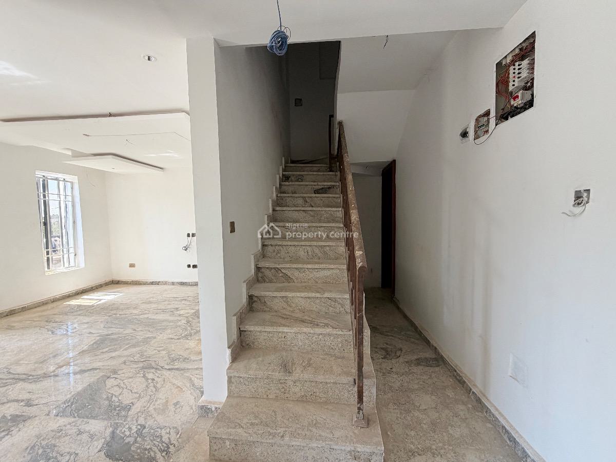 5 Bedroom House, Off Coza, Guzape District, Abuja, Terraced Duplex for Sale