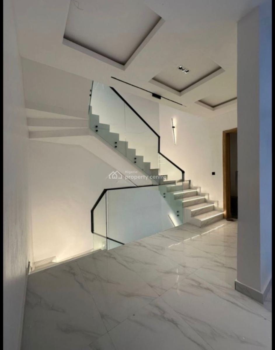 Spacious 4 Bedroom with Pool, Lekki Phase 1, Lekki, Lagos, Semi-detached Duplex for Sale