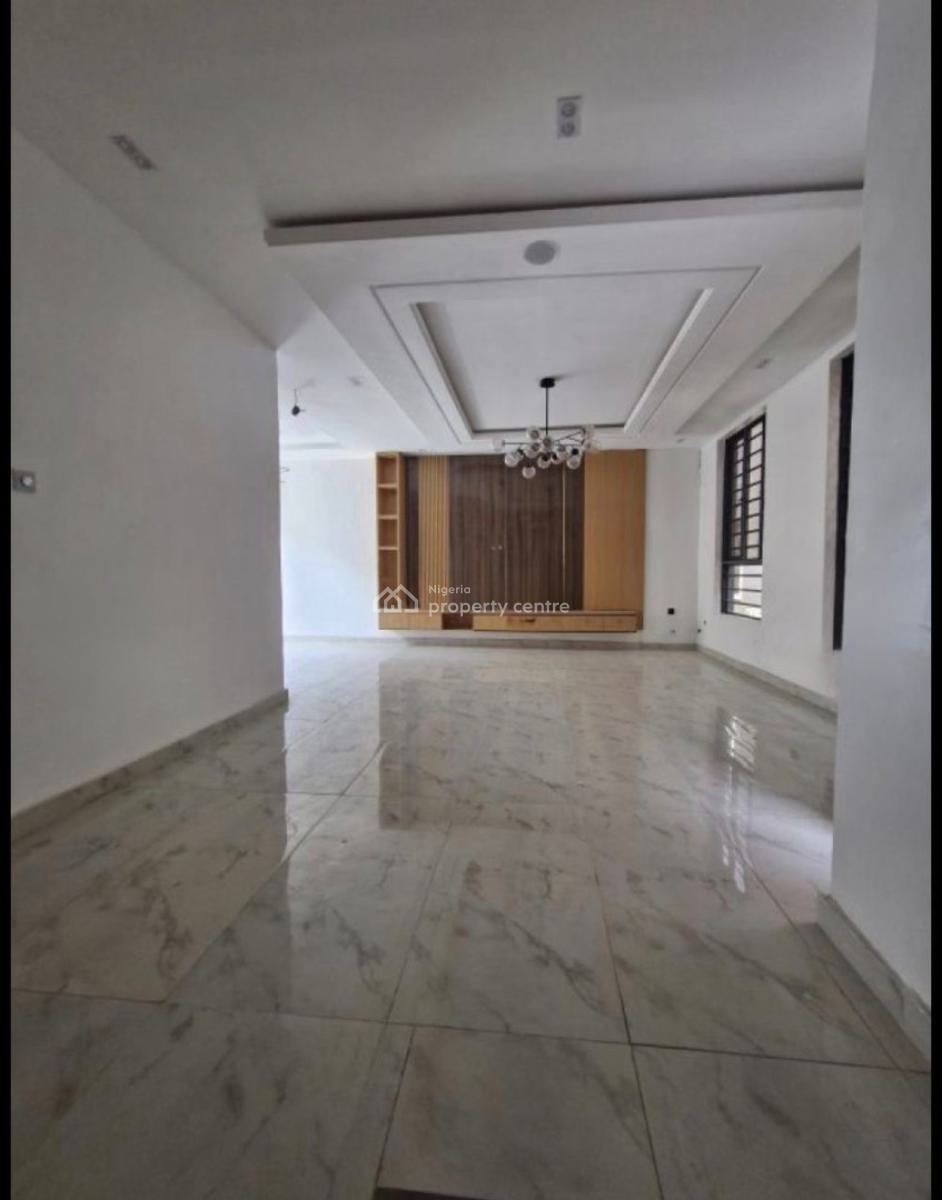 Spacious 4 Bedroom with Pool, Lekki Phase 1, Lekki, Lagos, Semi-detached Duplex for Sale