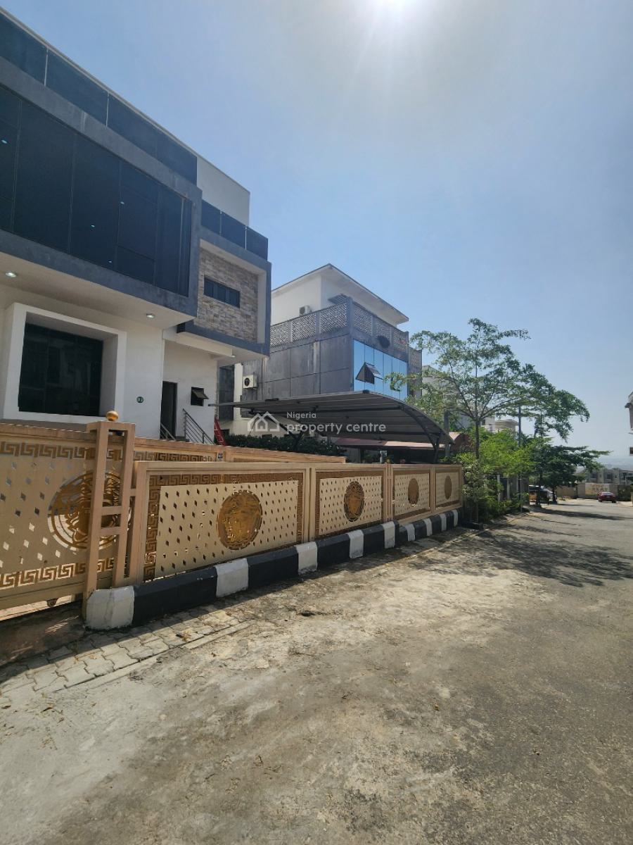 Beautiful Fully Detached House in a Serene Mini Estate, Guzape District, Abuja, Detached Duplex for Sale