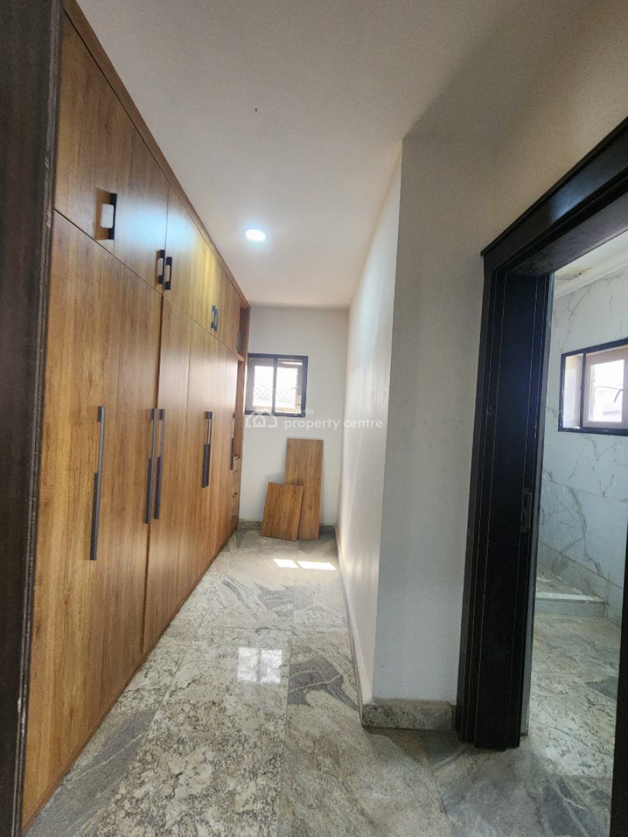 Beautiful Fully Detached House in a Serene Mini Estate, Guzape District, Abuja, Detached Duplex for Sale