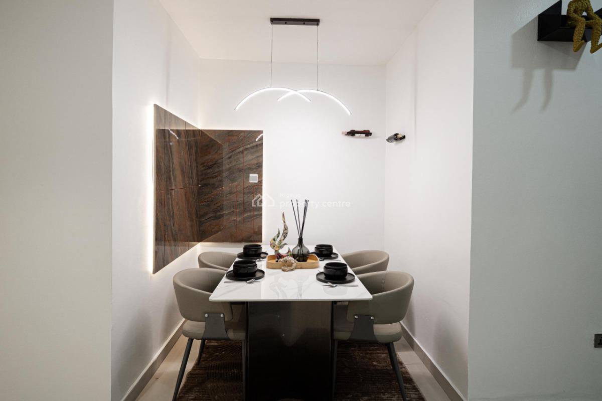 Luxury 2 Bedroom with Swimming Pool and Gym, Off Admiralty Way, Lekki Phase 1, Lekki, Lagos, Flat / Apartment Short Let