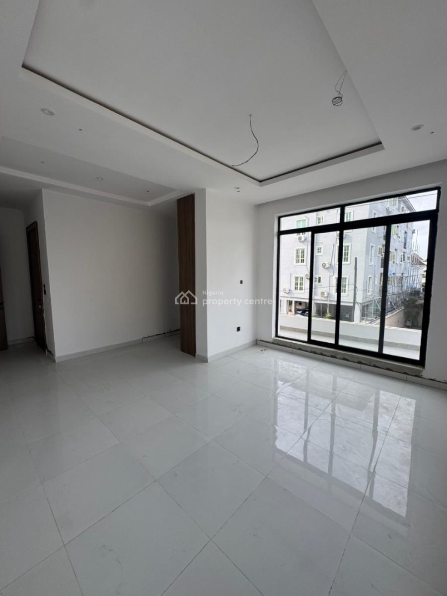Magnificent 3 Bedroom Penthouse with Swimming Pool, Lekki Phase 1, Lekki, Lagos, Flat / Apartment for Sale