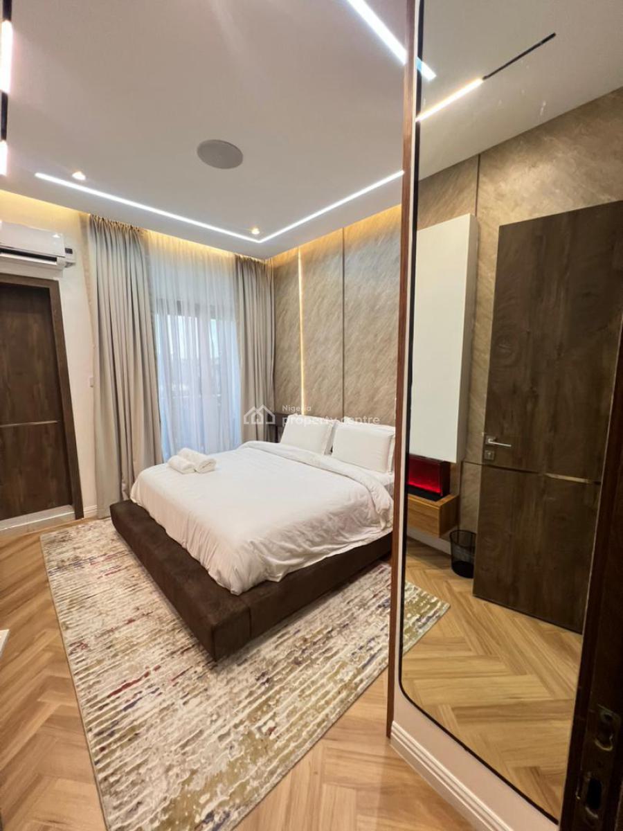 Luxury Smart 2 Bedroom with Pool, Gym and Ps5, Meadow Hallway, Ikate, Lekki, Lagos, Flat / Apartment Short Let
