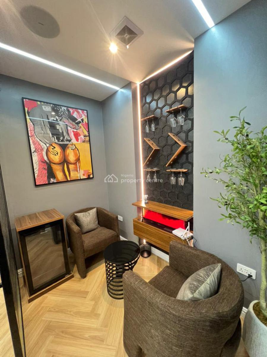 Luxury Smart 2 Bedroom with Pool, Gym and Ps5, Meadow Hallway, Ikate, Lekki, Lagos, Flat / Apartment Short Let