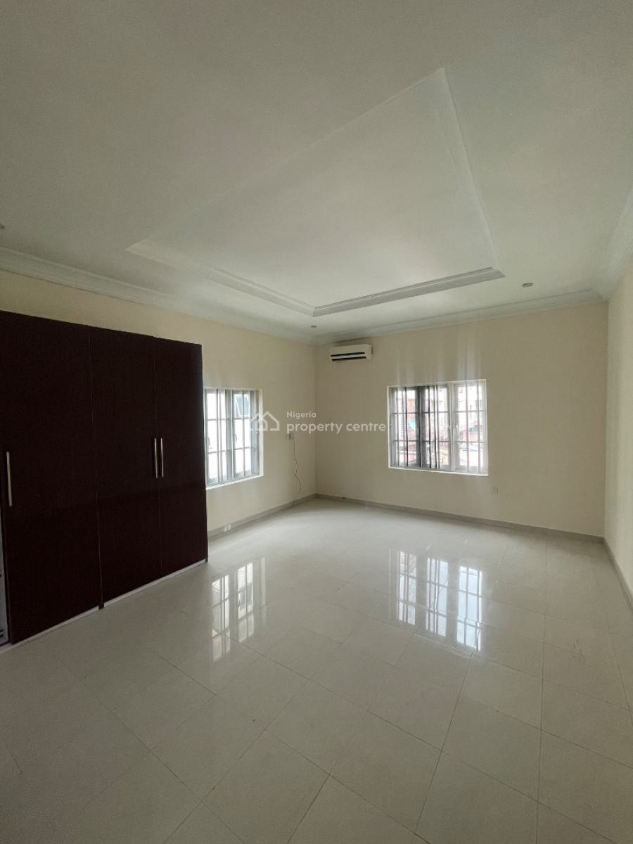 Spacious 4 Bedroom Fully Detached Duplex with Swimming Pool and 3bq, Lekki Phase 1, Lekki, Lagos, Detached Duplex for Sale