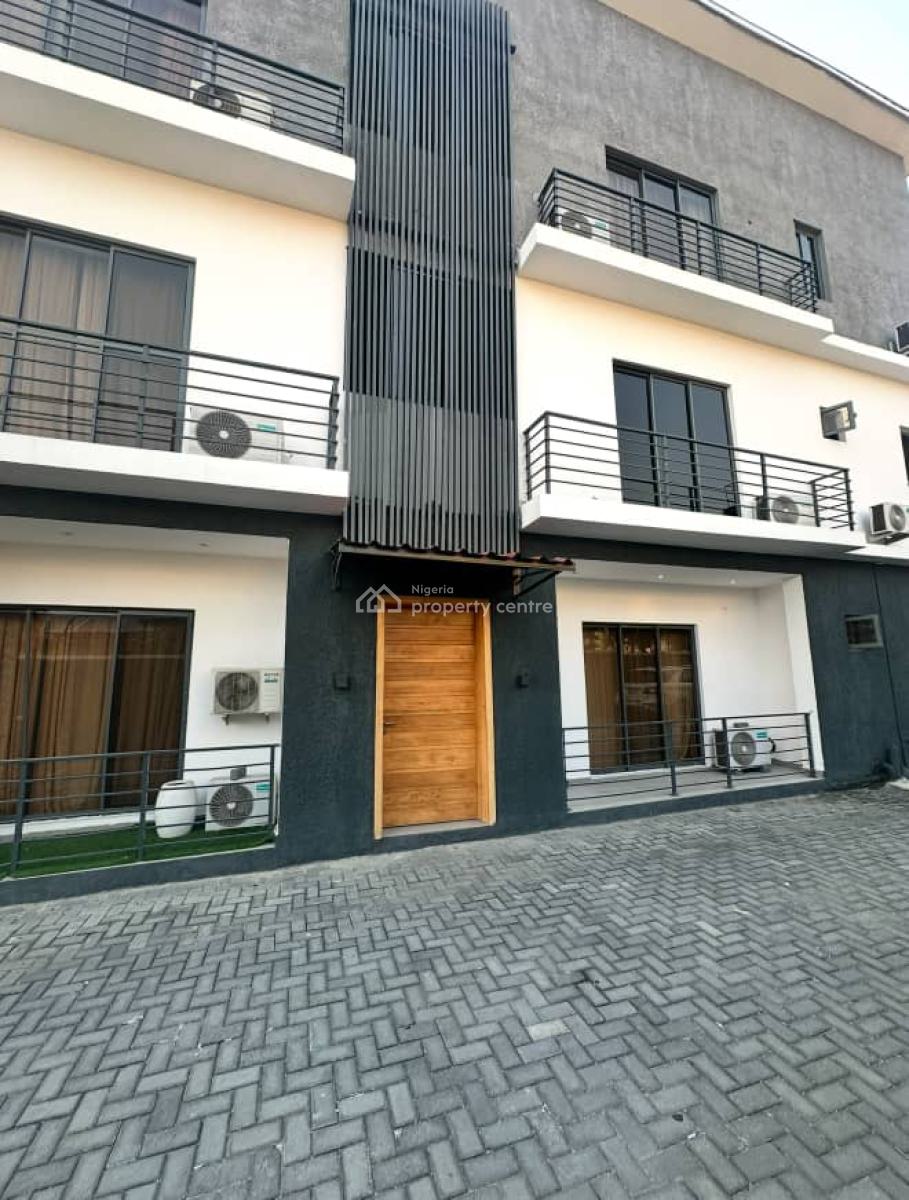 Spacious 3 Bedroom, Itumo Ogbonna, Lekki Phase 1, Lekki, Lagos, Flat / Apartment Short Let