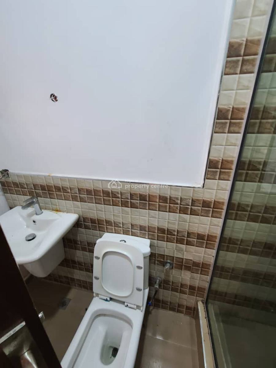 Well Mentaind 2 Bedroom Flat, Lekki Scheme 2 By Abraham Adesanya, Ajah, Lagos, Flat / Apartment for Rent