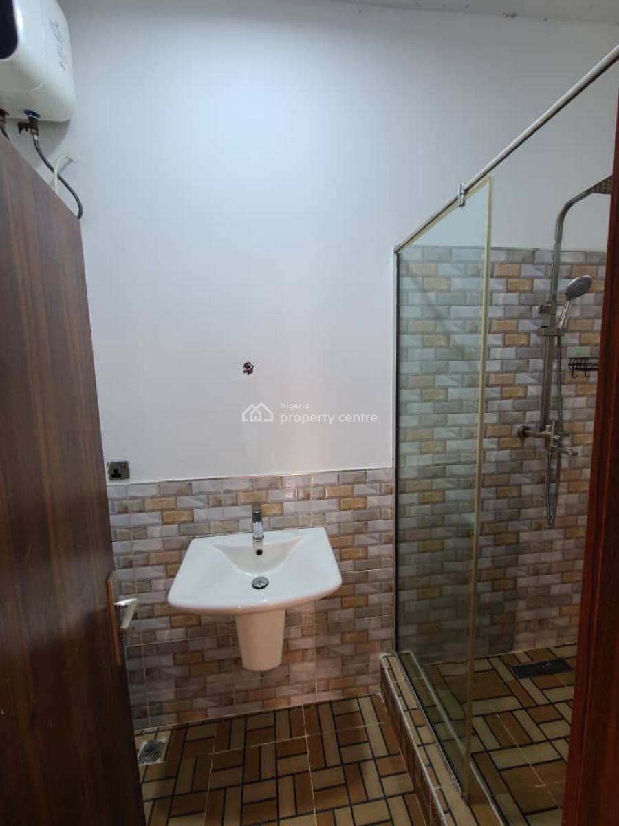 Well Mentaind 2 Bedroom Flat, Lekki Scheme 2 By Abraham Adesanya, Ajah, Lagos, Flat / Apartment for Rent