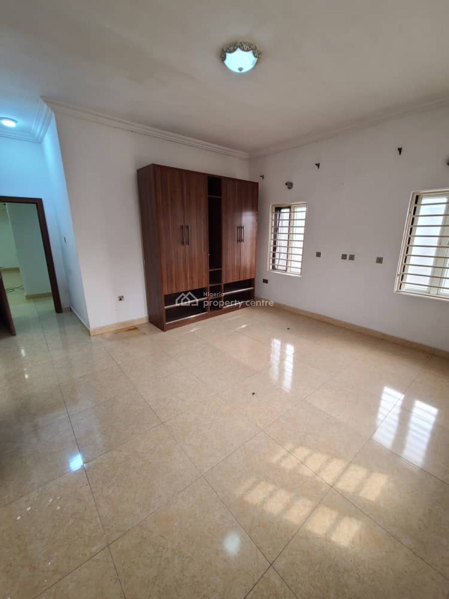 Well Mentaind 2 Bedroom Flat, Lekki Scheme 2 By Abraham Adesanya, Ajah, Lagos, Flat / Apartment for Rent