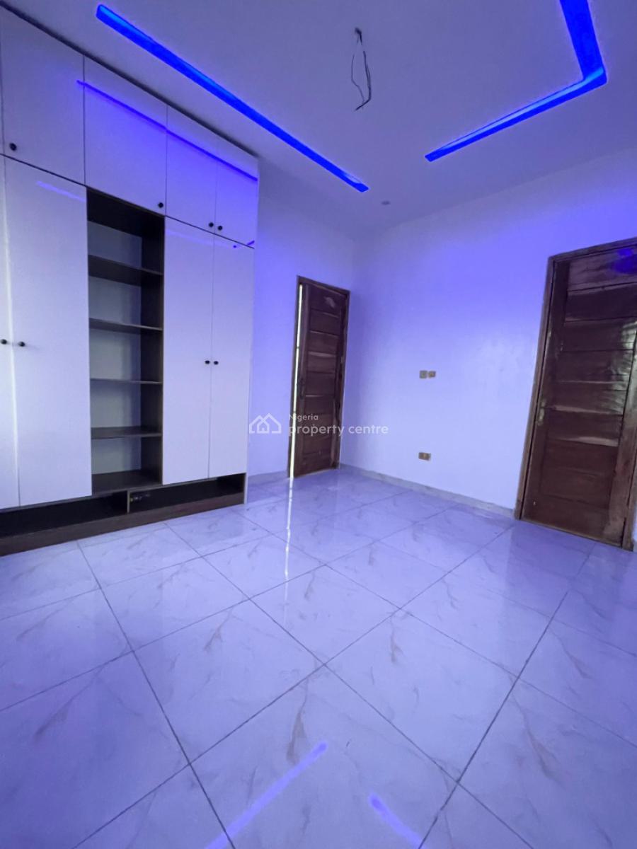 Luxury 2bedroom Apartments, Agungi, Lekki, Lagos, Flat / Apartment for Sale