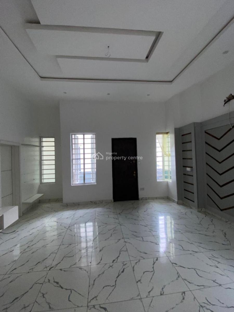 Standard and Spacious Master Bedroom, Royal Pine Estate Orchard Road, Lekki, Lagos, Flat / Apartment for Rent