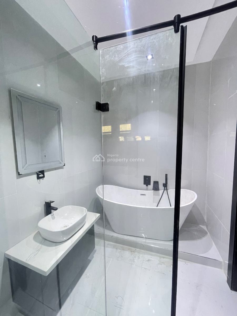 5 Bedroom Detached Duplex with Bq, Ologolo, Lekki, Lagos, Detached Duplex for Sale