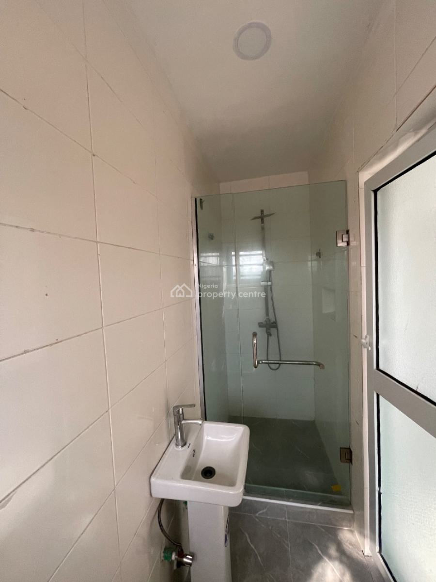 2 Bedroom Apartment, Ologolo, Lekki, Lagos, Flat / Apartment for Sale