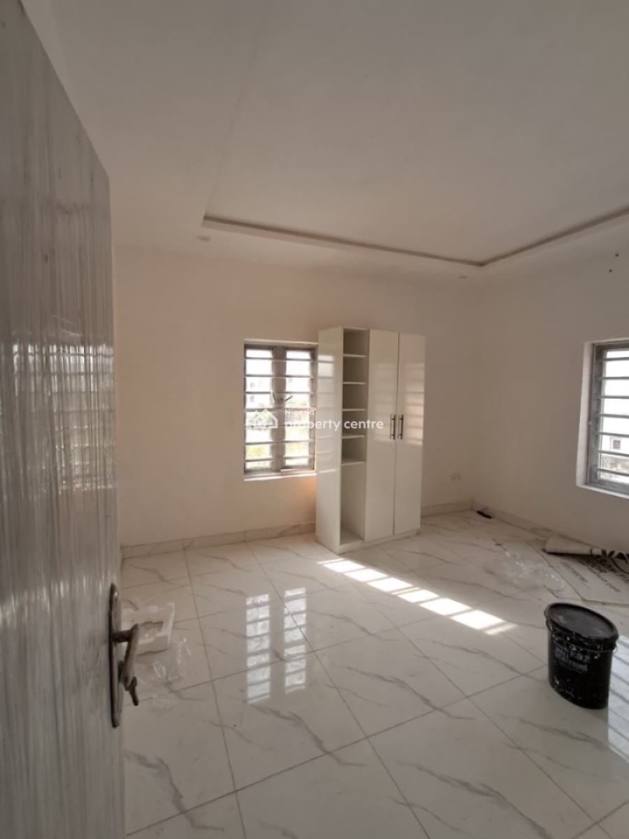 Newly Built Serviced 2 Bed Apartment with Bq, Ologolo Lekki Lagos, Ologolo, Lekki, Lagos, Flat / Apartment for Rent