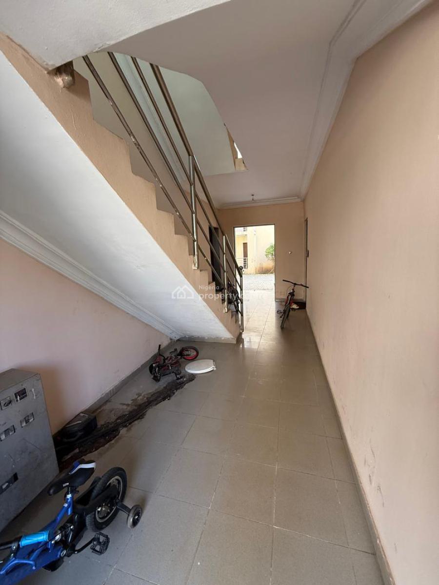 Affordable 3 Bedroom Apartment with Bq, Mabushi, Abuja, Flat / Apartment for Sale