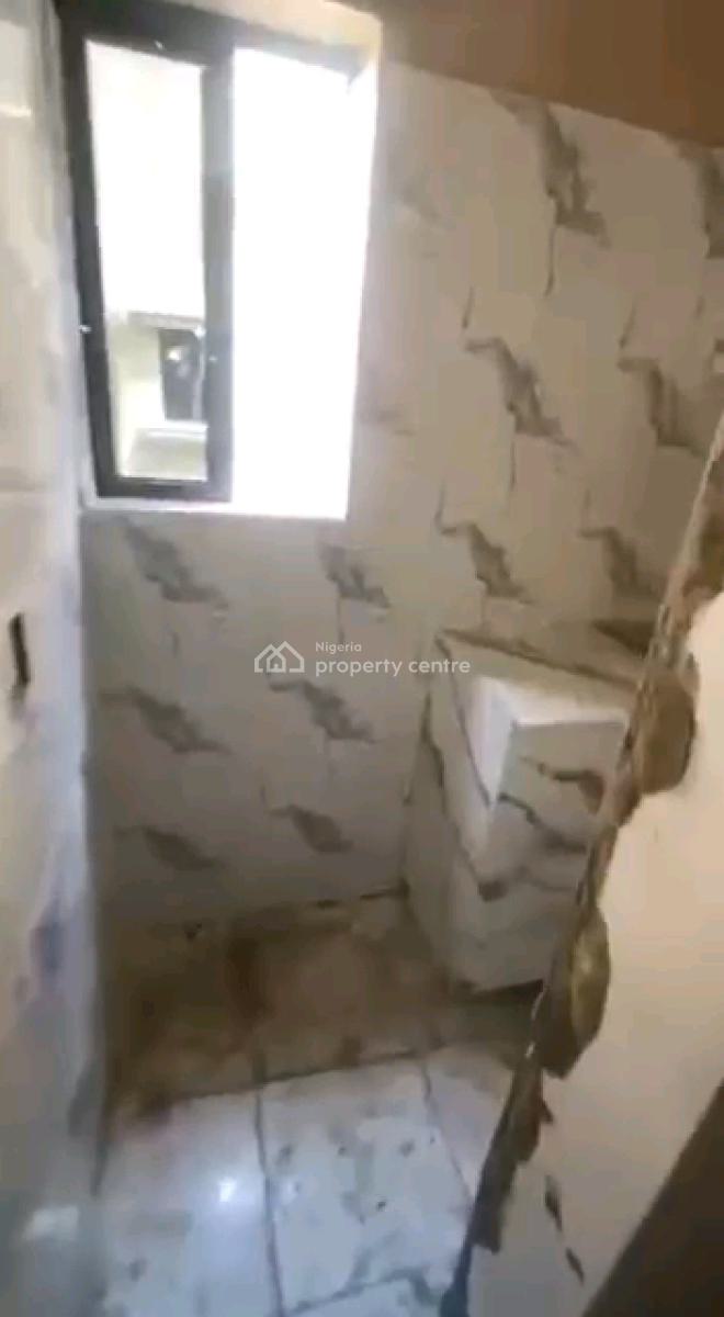 Standard and Spacious Mini Flat, Shomolu, Shomolu, Lagos, Mini Flat (room and Parlour) for Rent