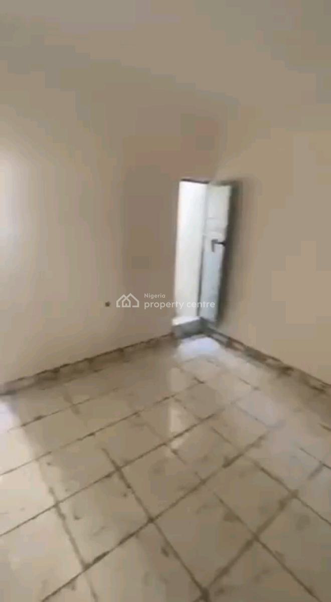 Standard and Spacious Mini Flat, Shomolu, Shomolu, Lagos, Mini Flat (room and Parlour) for Rent