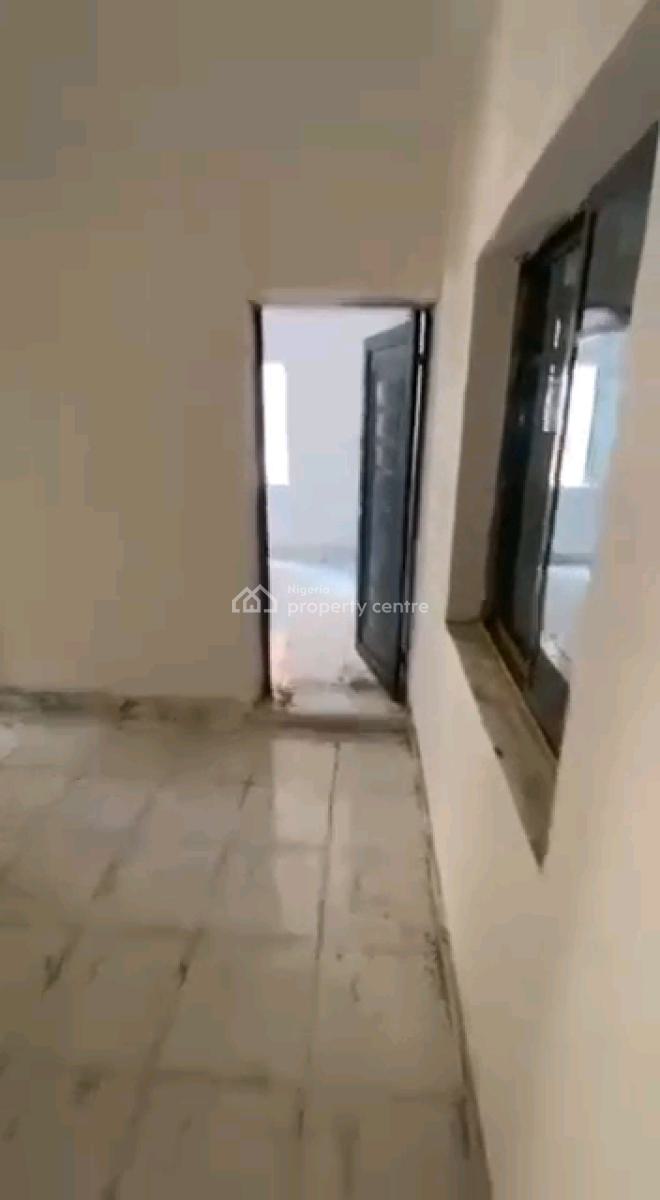 Standard and Spacious Mini Flat, Shomolu, Shomolu, Lagos, Mini Flat (room and Parlour) for Rent