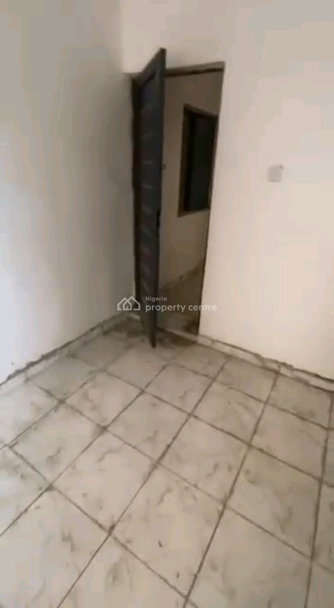 Standard and Spacious Mini Flat, Shomolu, Shomolu, Lagos, Mini Flat (room and Parlour) for Rent