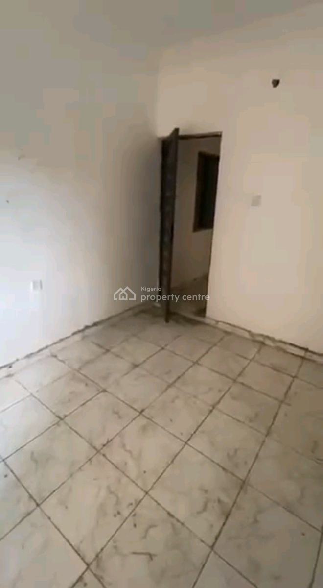 Standard and Spacious Mini Flat, Shomolu, Shomolu, Lagos, Mini Flat (room and Parlour) for Rent